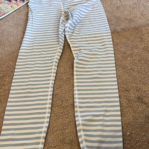 Spiritual gangster small stripe leggings - Picture 4 of 6